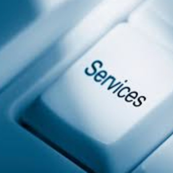 Blick auf eine Computertaste mit der Aufschrift "Services" 