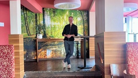 Projektverantwortlicher_Florian_Eckardt_im_geplanten_Popup_Space.jpg
